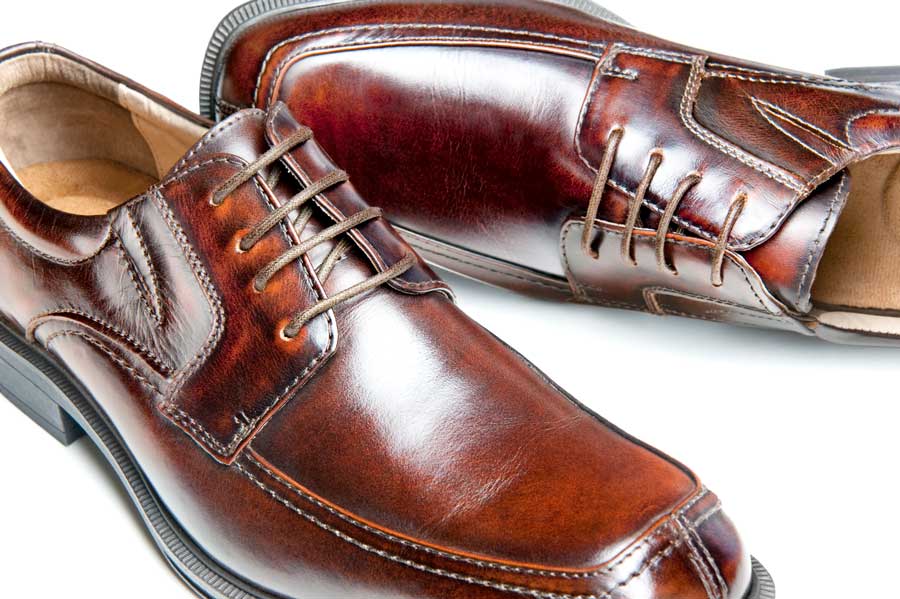 wide men's dress shoes
